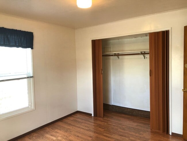 Building Photo - 2-Bedroom Single-Level House in Sherwood   $1000.00  OFF  1ST  FULL  MONTH'S  RENT