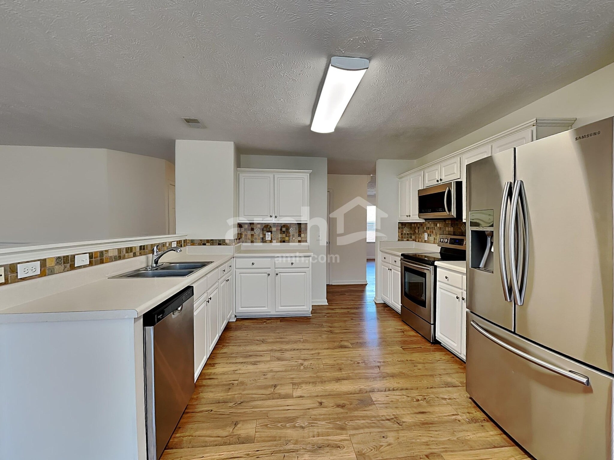 Building Photo - 2840 Meadow Gln