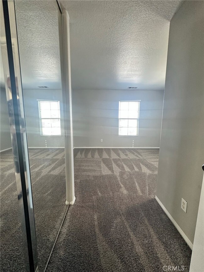 Building Photo - 14886 Shetland Ct