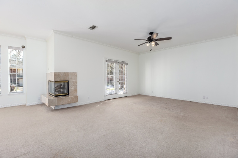 Building Photo - 501 Crown Colony Dr