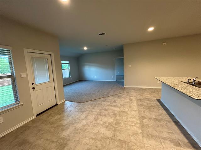 Building Photo - 108 Piping Rock Dr