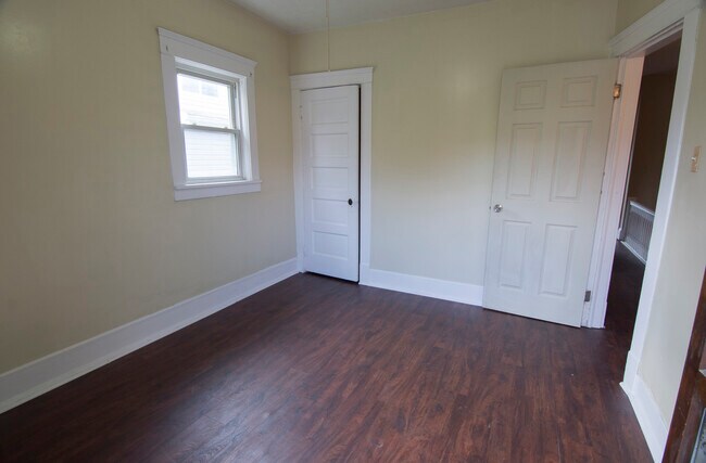 Building Photo - 1461 W 107th St
