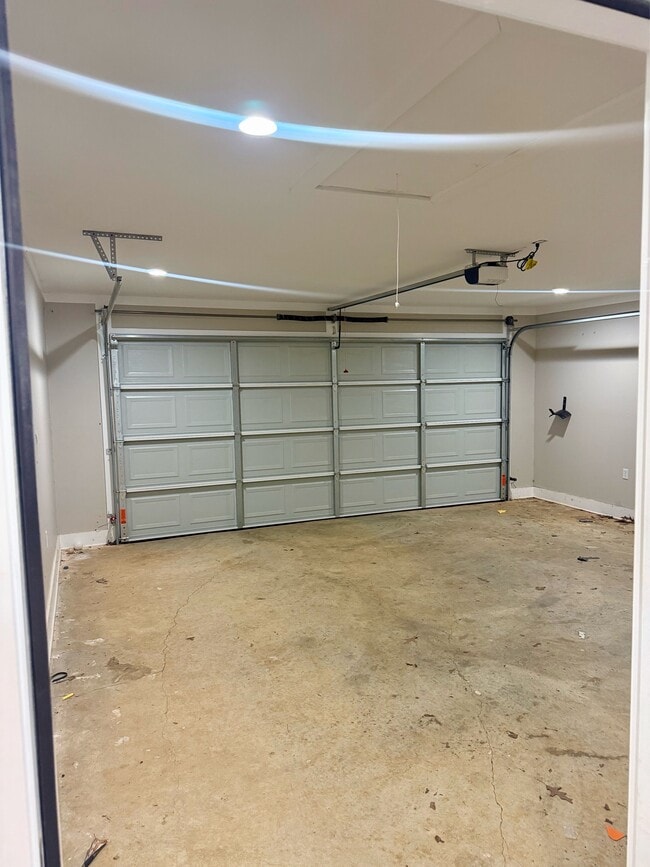 Building Photo - 341 Meadow Lark Dr