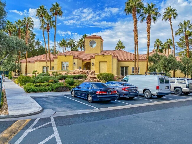 Building Photo - "Chic Las Vegas Condo Oasis: 1-Bedroom Gem with Granite Touch - 530 Sq Ft of Style!"