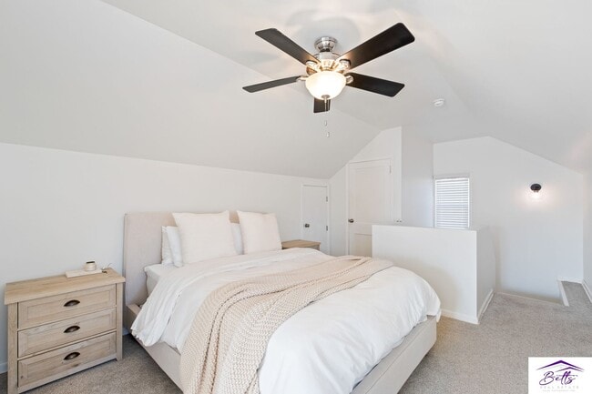 Building Photo - RENTAL PENDING!