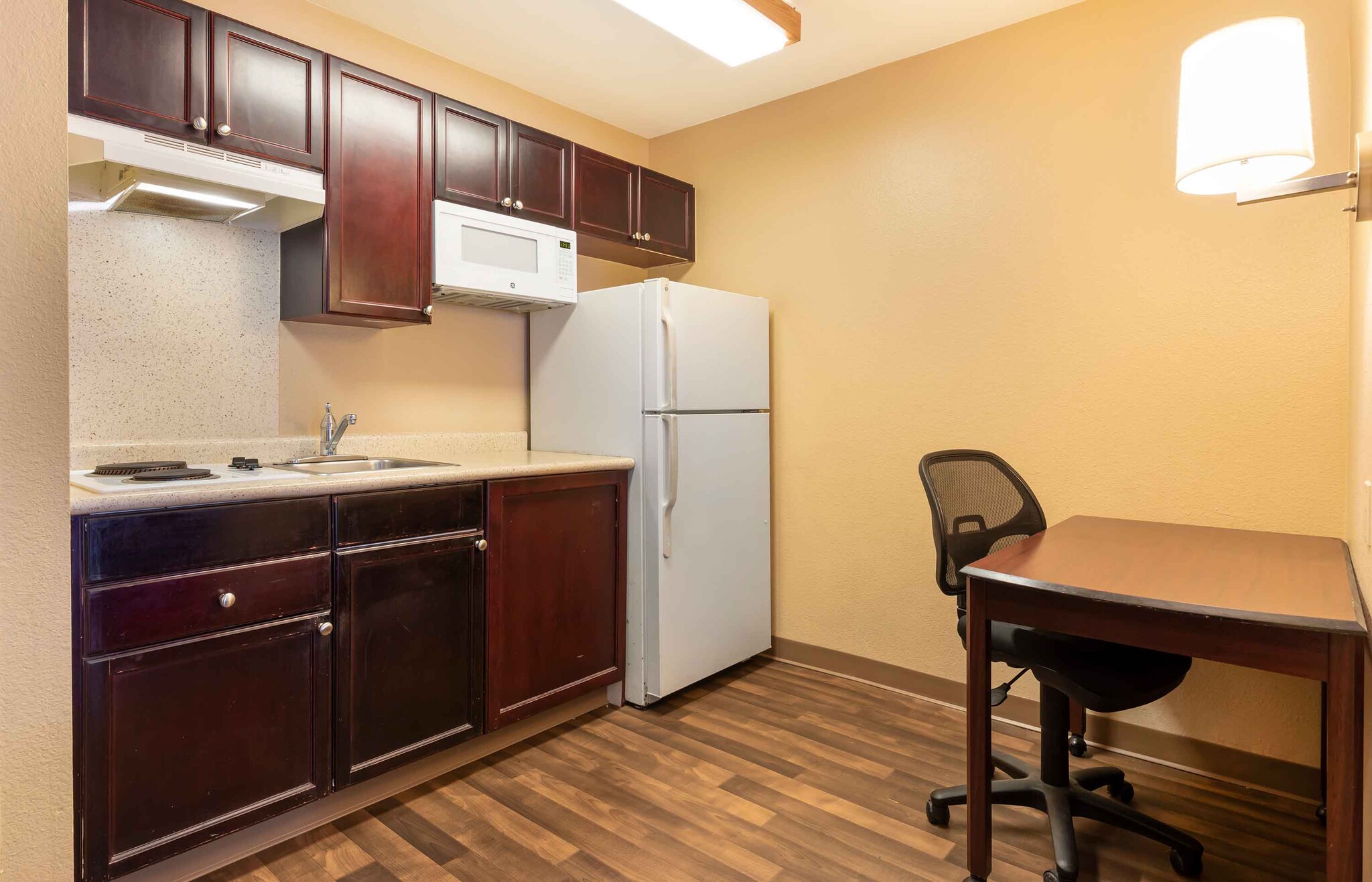 Building Photo - Furnished Studio-Dallas - Plano