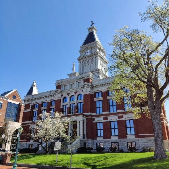 Building Photo - 1156 Black Oak Cir