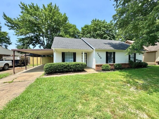 Building Photo - 7242 Rose Trail Dr