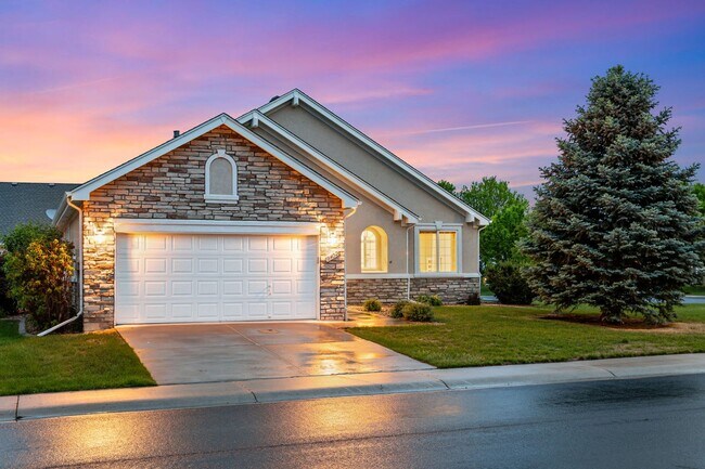 Building Photo - Stunning Updated Patio Home in Highland Me...