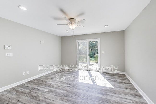 Building Photo - 3713 W 98th St