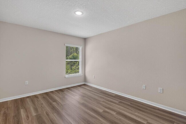 Building Photo - 129 Wellwood Ln