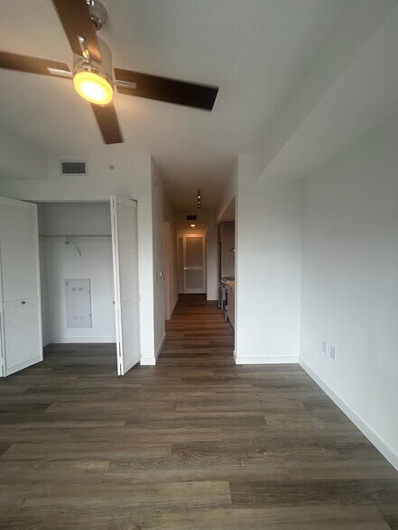 Building Photo - 418 NW 8th St