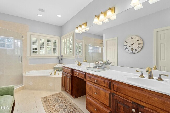 Building Photo - 2432 Baileys Landing Dr