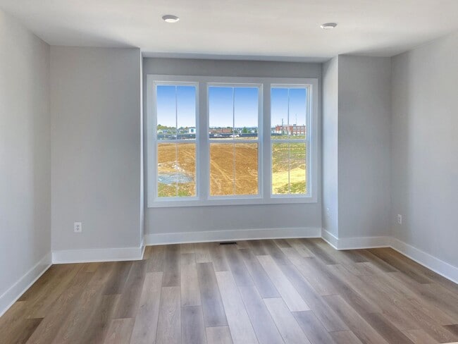 Building Photo - Luxurious 4 Bed/3.5 Bath Home in Short Pum...