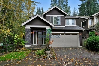 Building Photo - 3 BED & 2.5 BATH SINGLE FAMILY HOUSE FOR RENT