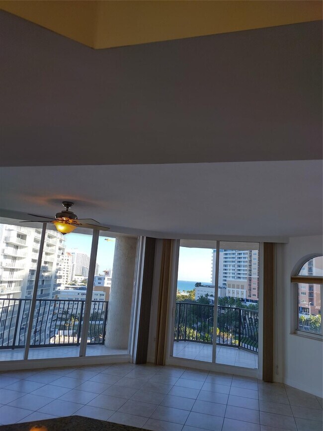 Building Photo - 100 S Birch Rd