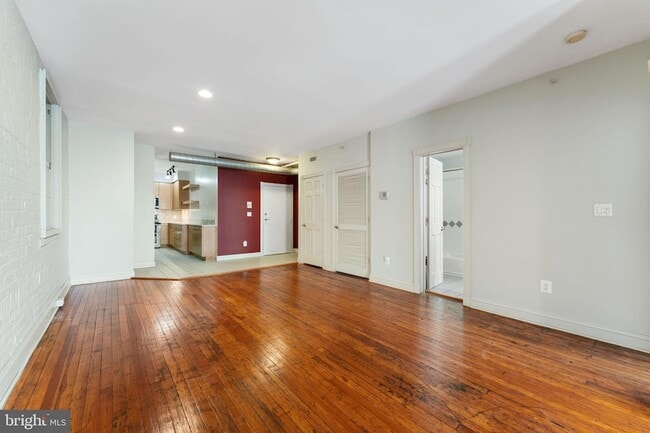 Building Photo - 28 E Patrick St