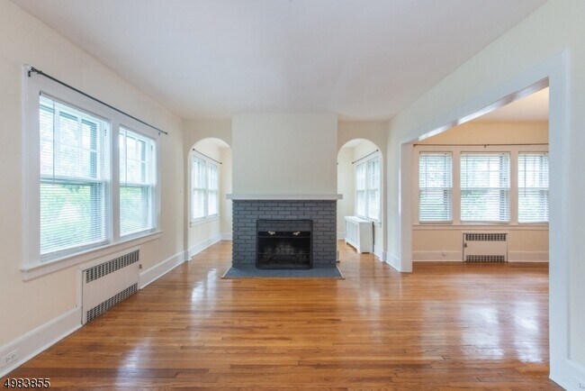 Building Photo - 61 Watchung Ave
