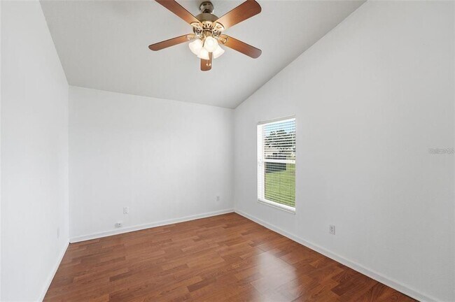 Building Photo - 2819 Maguire Dr