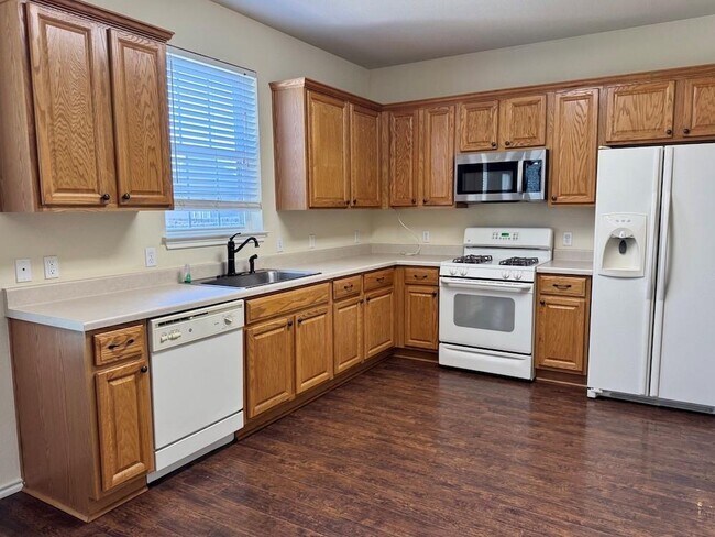 Building Photo - 137 Firewheel Cove