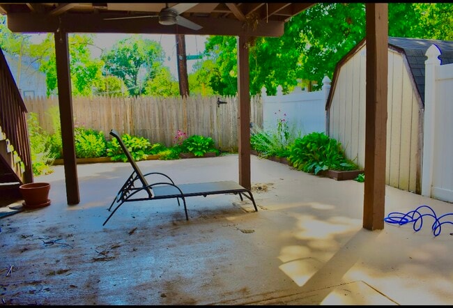 Back patio - 5010 Kenilworth Ave