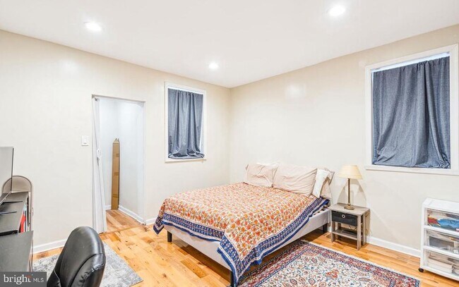 Building Photo - 1203 S 16th St