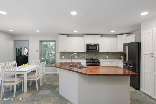 Building Photo - 2450 Capshaw Rd