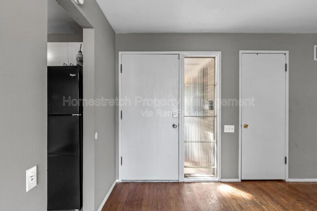 Building Photo - 2220 Argo Dr