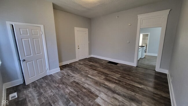 Building Photo - 1122 S Dearborn St