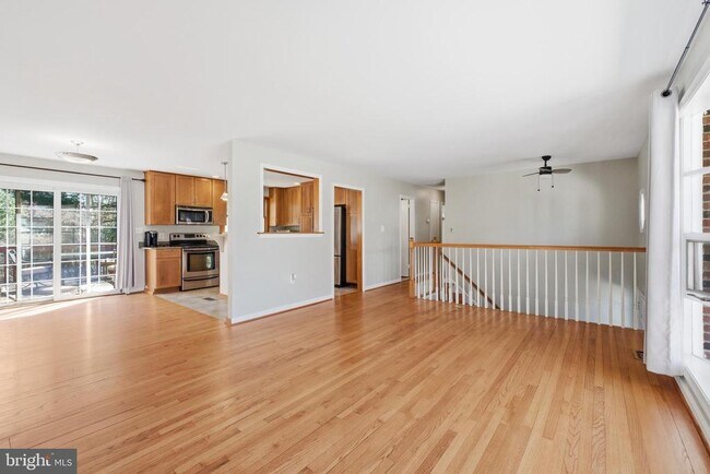 Building Photo - 3343 Slade Run Dr