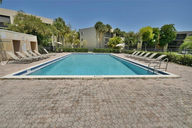 Building Photo - 8075 SW 107th Ave