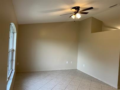 Building Photo - Charming 3-Bedroom Home in Fort Myers – An...