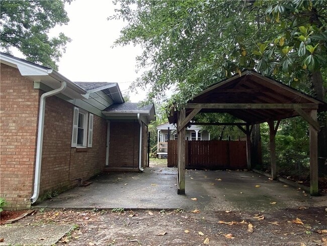 Building Photo - 290 Lemont Dr