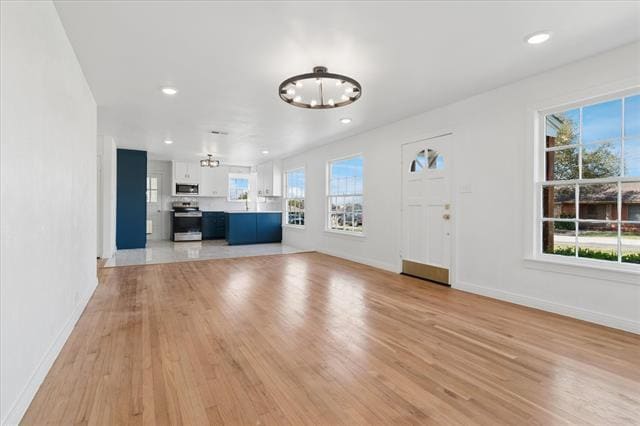 Building Photo - 602 W Pecan St