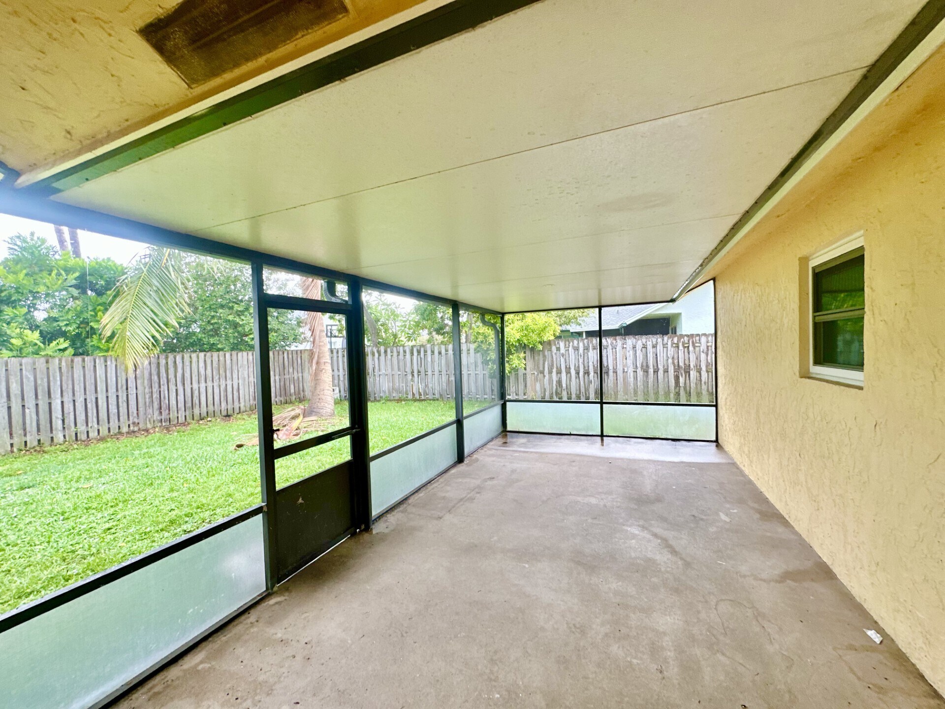 Building Photo - 1386 Fulmar Dr