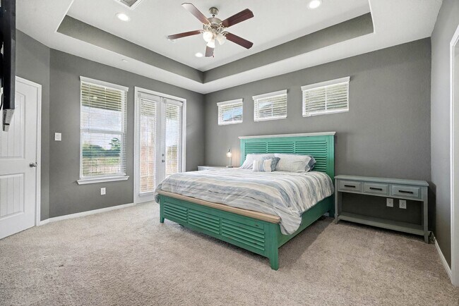 Building Photo - 1412 Veranda Mist