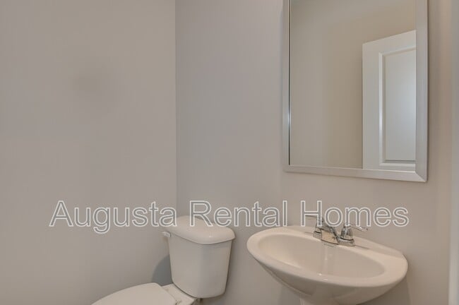 Building Photo - 1414 Deer Hollow Run