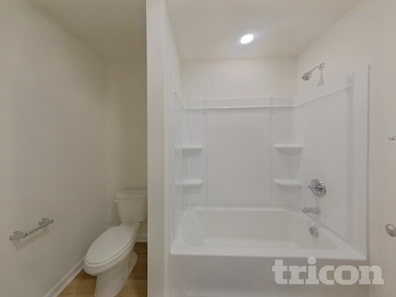 Building Photo - 356 Prosperity Ln