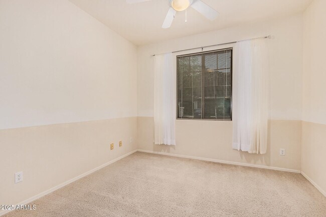 Building Photo - 298 E Diamond Trail