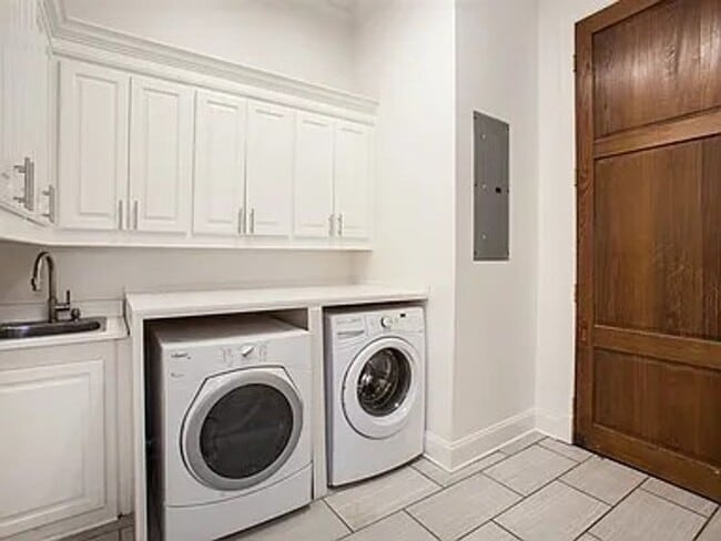 Building Photo - 105 Broadfoot Cir