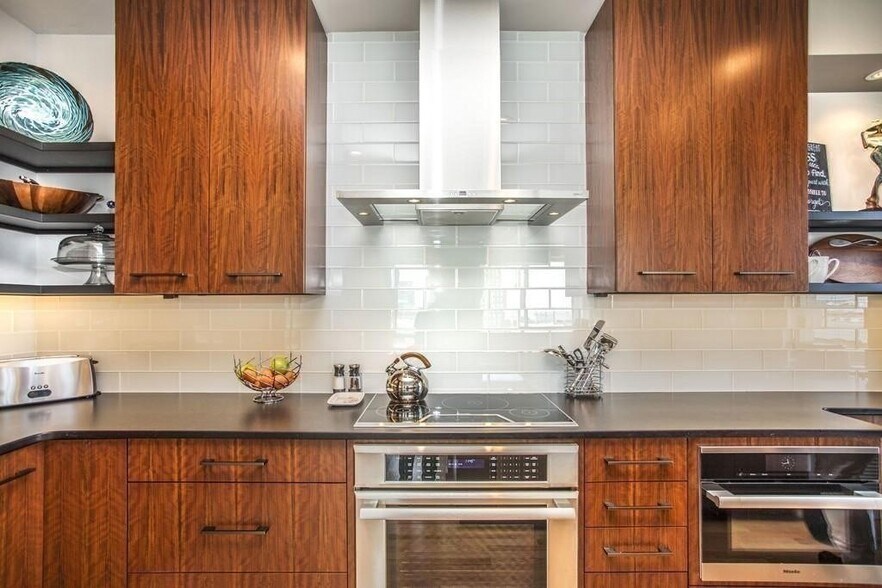 Building Photo - 80 Broad St