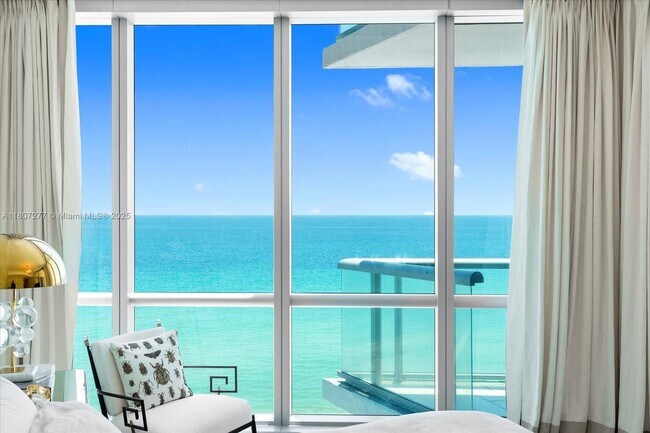 Building Photo - 17121 Collins Ave