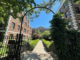 Building Photo - 62 Queensberry St