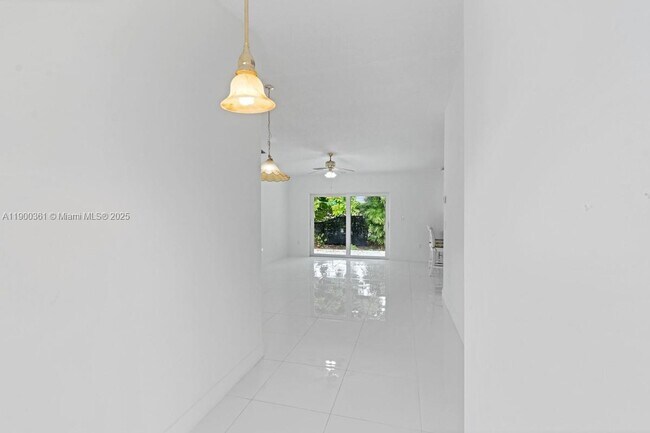 Building Photo - 9617 SW 144th Pl