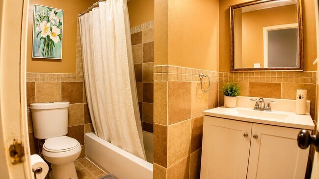 Building Photo - 20434 Blue Juniper Dr