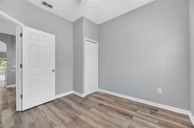 Building Photo - 13123 Kings Crossing Dr