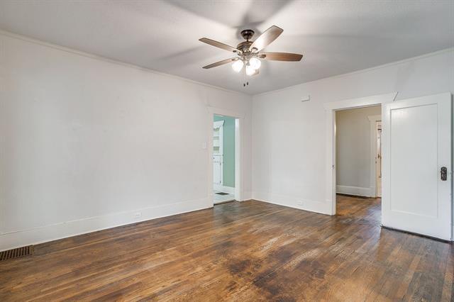 Building Photo - 2312 Mistletoe Ave