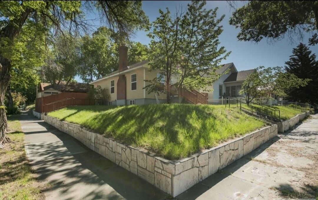 Building Photo - 594 J St