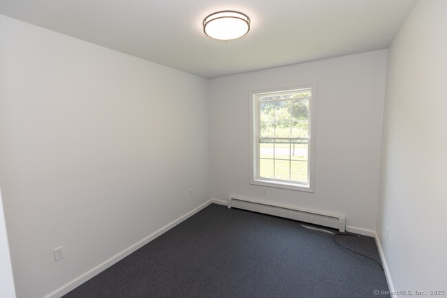 Building Photo - 9 Denmore Ln