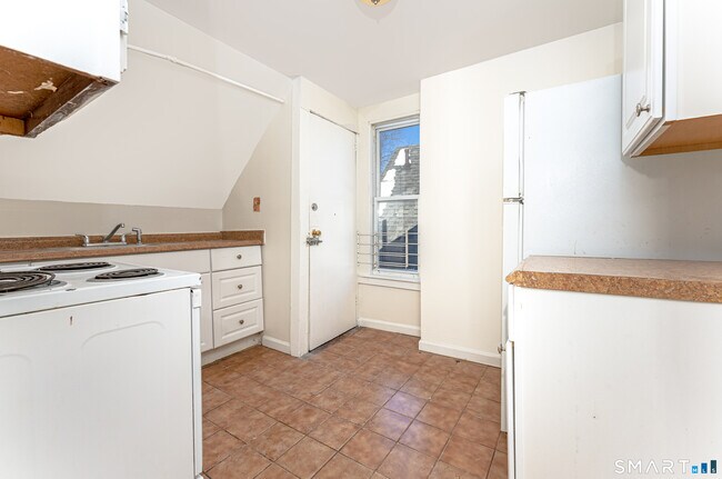 Building Photo - 59 Franklin Ave